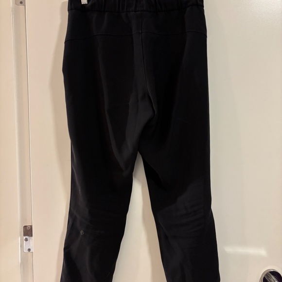 Lululemon “On the Fly Mid-rise” Pant (travel woven) - Black - Picture 3 of 3